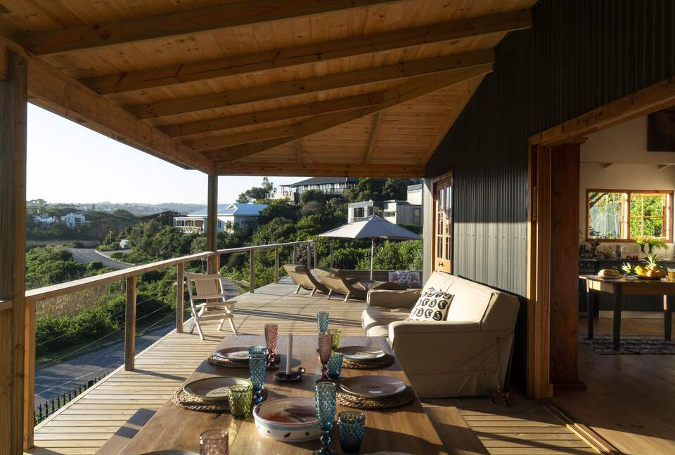 Elegant Coastal Retreat with Fynbos Hills Views - Plettenberg Bay, South Africa