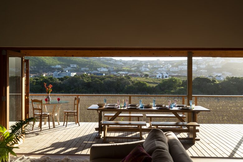 Elegant Coastal Retreat with Fynbos Hills Views - Plettenberg Bay, South Africa
