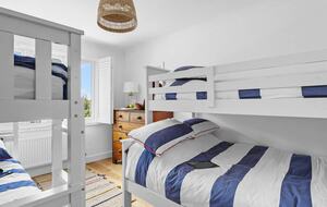 Stylish Three-Bedroom Coastal Home, with Expansive Gardens & Scenic Views - Georgeham, United Kingdom