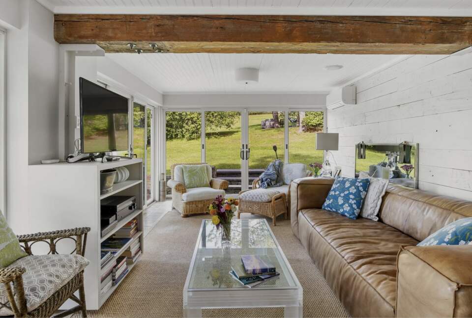 Charming 1792 Country Estate near Hudson Valley & Berkshires - Chatham, New York