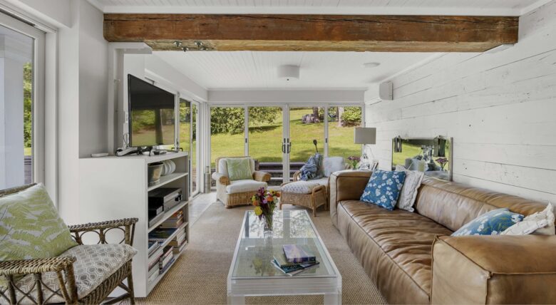 Charming 1792 Country Estate near Hudson Valley & Berkshires - Chatham, New York