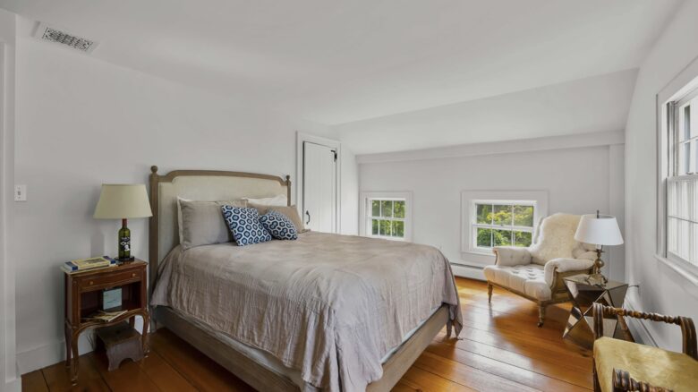 Charming 1792 Country Estate near Hudson Valley & Berkshires - Chatham, New York