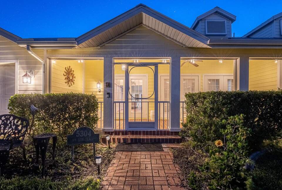 Spacious Villa with Private Dock & Tropical Outdoor Living - Cape Coral, Florida