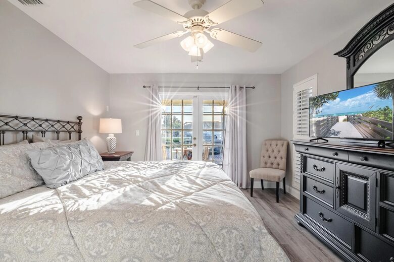 Spacious Villa with Private Dock & Tropical Outdoor Living - Cape Coral, Florida