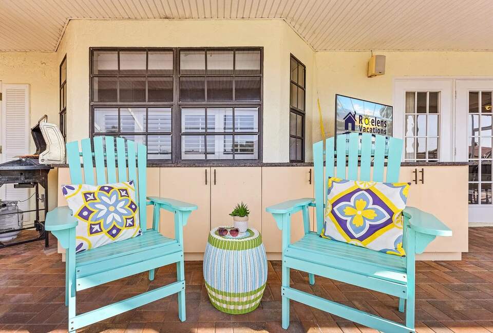 Spacious Villa with Private Dock & Tropical Outdoor Living - Cape Coral, Florida