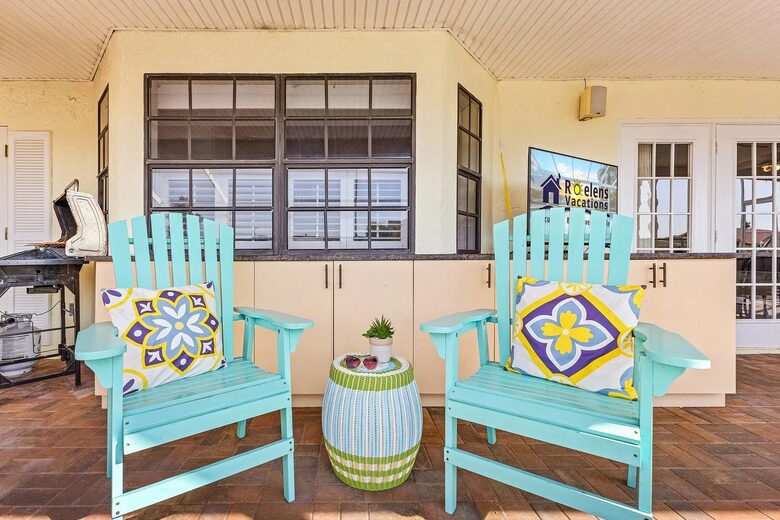 Spacious Villa with Private Dock & Tropical Outdoor Living - Cape Coral, Florida