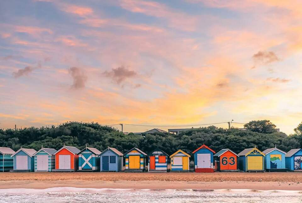 Brighton Blissful | A Poolside Coastal Retreat - Brighton East, Australia