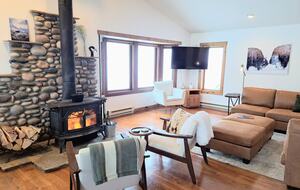 Elevated Living Minutes from Yellowstone & Grand Teton - Jackson, Wyoming