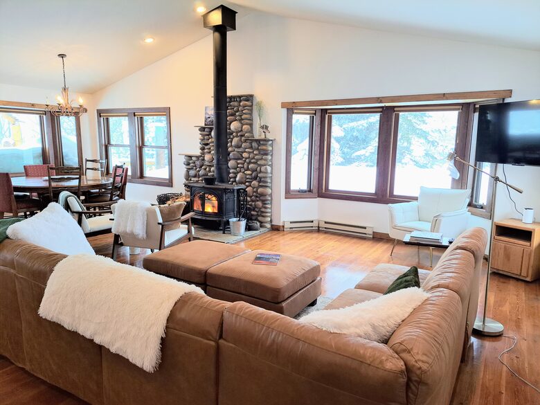 Elevated Living Minutes from Yellowstone & Grand Teton - Jackson, Wyoming