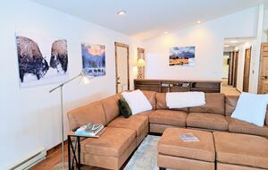 Elevated Living Minutes from Yellowstone & Grand Teton - Jackson, Wyoming