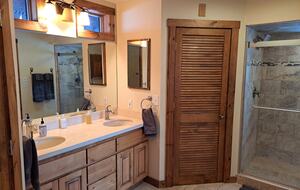 Elevated Living Minutes from Yellowstone & Grand Teton - Jackson, Wyoming