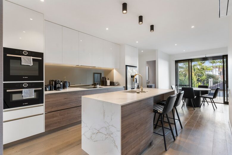 Sunny Mission Bay Escape - Mission Bay, New Zealand