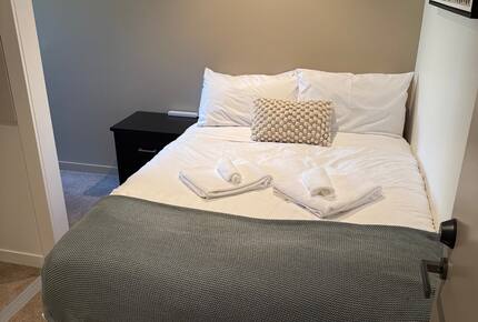 Sunny Mission Bay Escape - Mission Bay, New Zealand