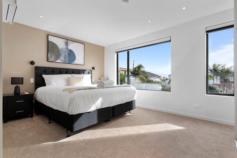 Sunny Mission Bay Escape - Mission Bay, New Zealand