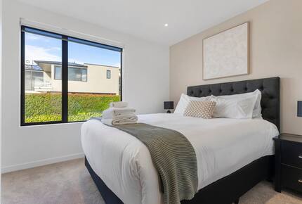 Sunny Mission Bay Escape - Mission Bay, New Zealand