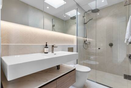 Sunny Mission Bay Escape - Mission Bay, New Zealand