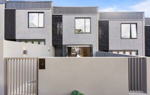 Sunny Mission Bay Escape - Mission Bay, New Zealand