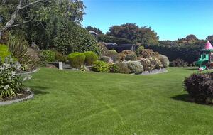 Sunlit Serenity on the Kapiti Coast - Paraparaumu, New Zealand