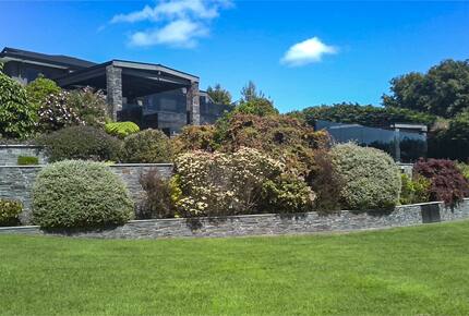 Sunlit Serenity on the Kapiti Coast - Paraparaumu, New Zealand