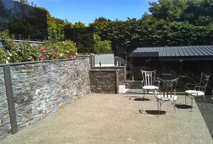 Sunlit Serenity on the Kapiti Coast - Paraparaumu, New Zealand