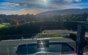 Sunlit Serenity on the Kapiti Coast - Paraparaumu, New Zealand