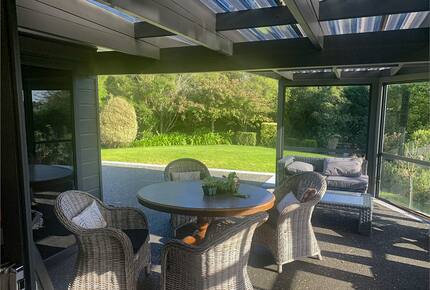 Sunlit Serenity on the Kapiti Coast - Paraparaumu, New Zealand