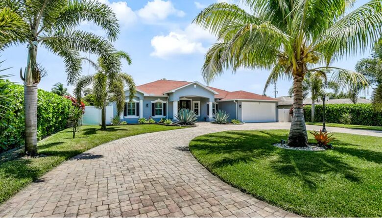 Naples Beach Escape with Saltwater Pool - Naples, Florida