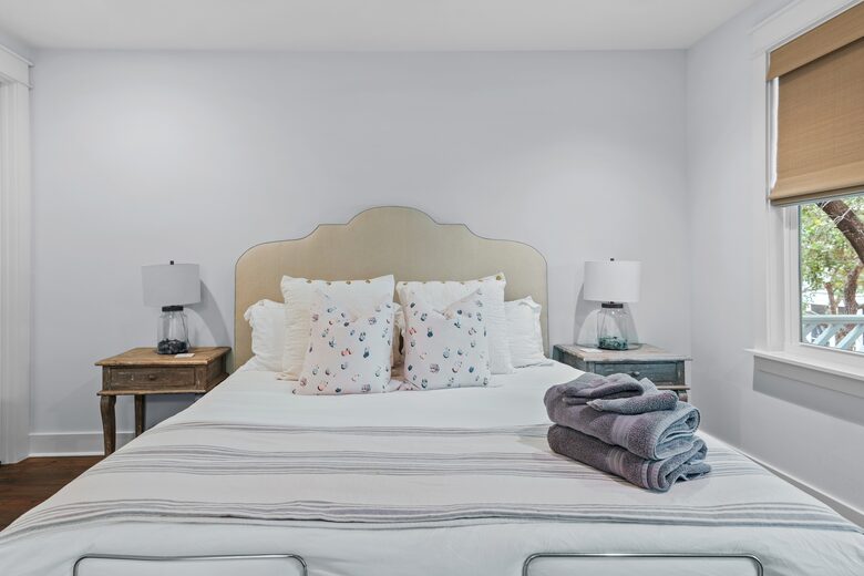 The Swizzle Inn - Santa Rosa Beach, Florida