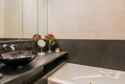 Chic NYC Apartment - New York, New York