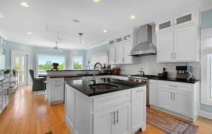 ABOVE - Lakeside Oasis Estate - Gallatin, Tennessee