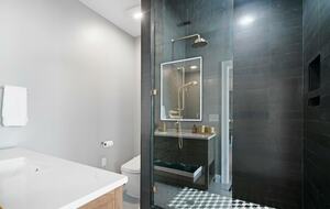 ABOVE - Lakeside Oasis Estate - Gallatin, Tennessee