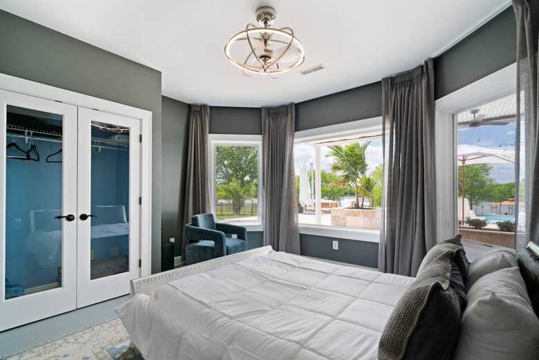 ABOVE - Lakeside Oasis Estate - Gallatin, Tennessee