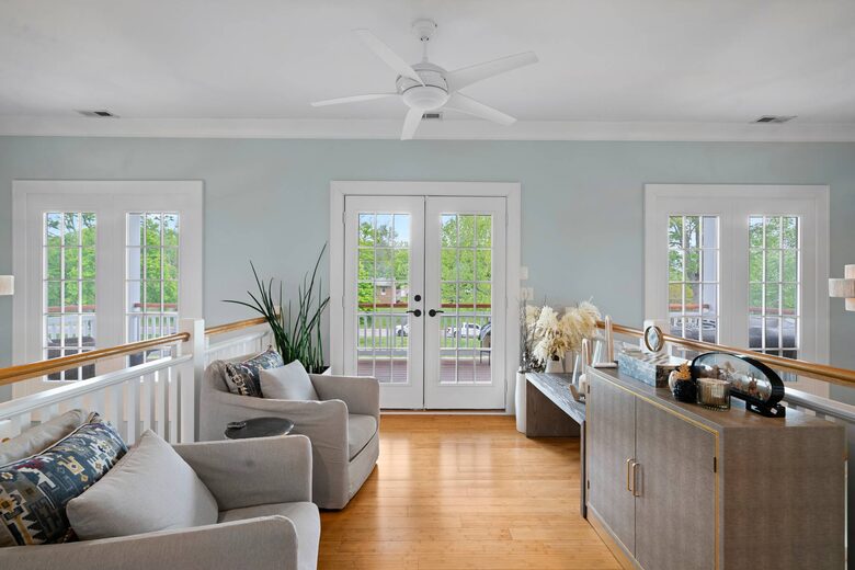 ABOVE - Lakeside Oasis Estate - Gallatin, Tennessee