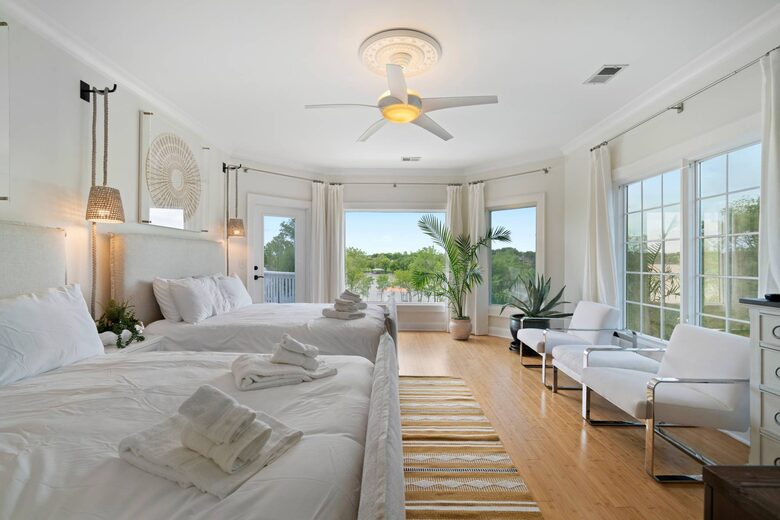 ABOVE - Lakeside Oasis Estate - Gallatin, Tennessee