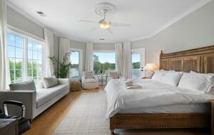 ABOVE - Lakeside Oasis Estate - Gallatin, Tennessee