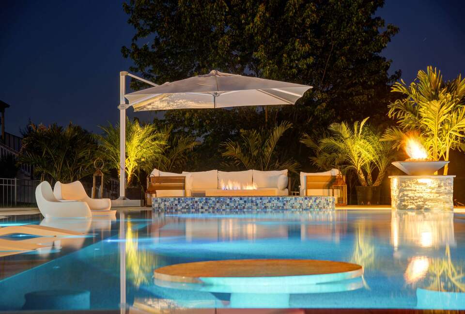 ABOVE - Lakeside Oasis Estate - Gallatin, Tennessee