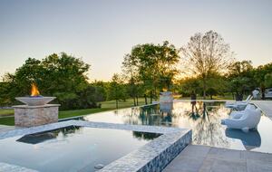 ABOVE - Lakeside Oasis Estate - Gallatin, Tennessee