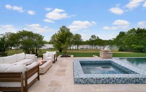 ABOVE - Lakeside Oasis Estate - Gallatin, Tennessee