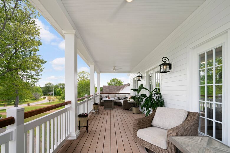 ABOVE - Lakeside Oasis Estate - Gallatin, Tennessee