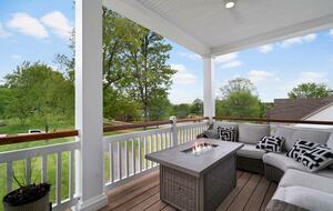 ABOVE - Lakeside Oasis Estate - Gallatin, Tennessee