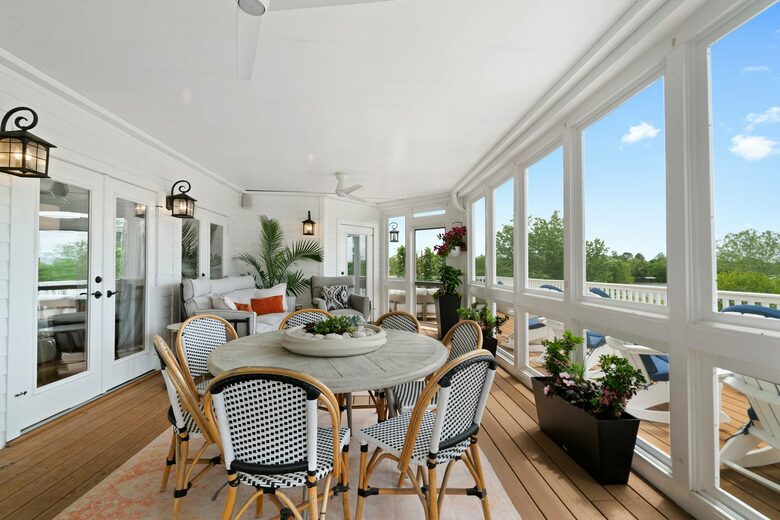 ABOVE - Lakeside Oasis Estate - Gallatin, Tennessee