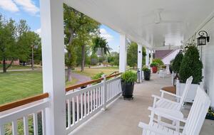 ABOVE - Lakeside Oasis Estate - Gallatin, Tennessee