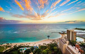 Hilton Honolulu Studio Above Waikiki Beach - Honolulu, Hawaii
