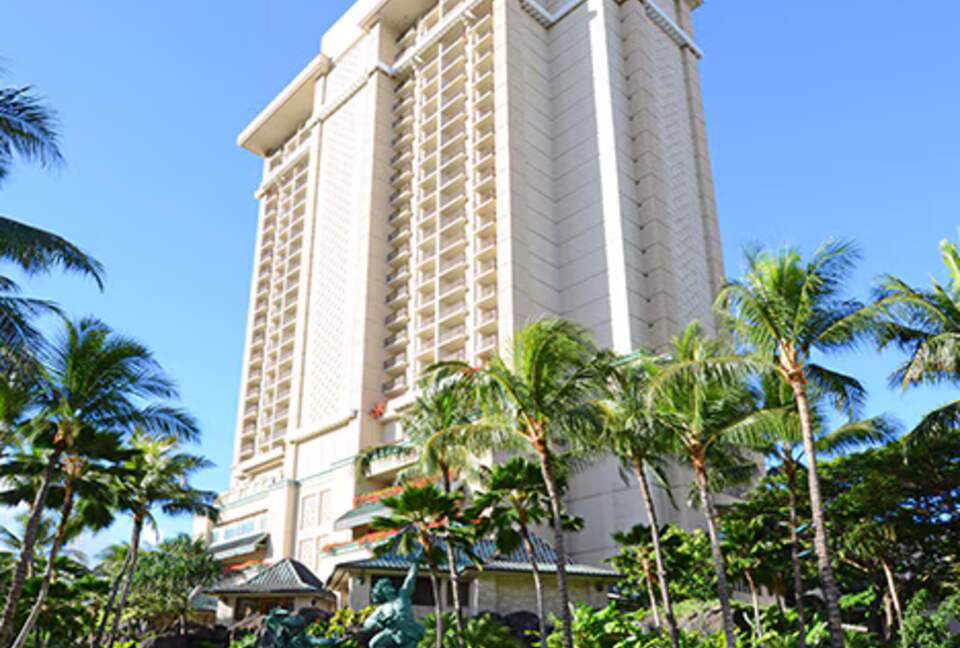 Hilton Honolulu Studio Above Waikiki Beach - Honolulu, Hawaii