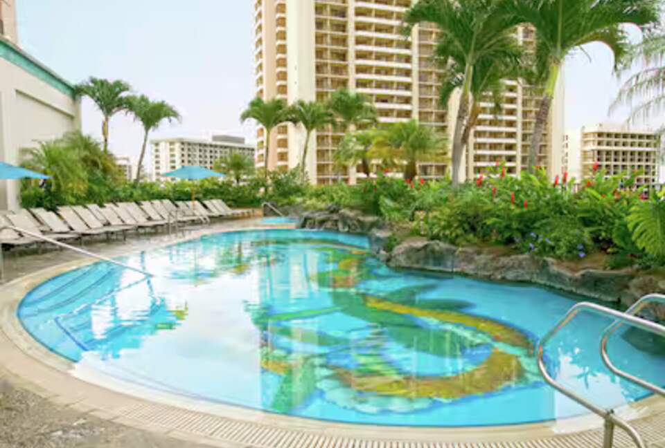 Hilton Honolulu Studio Above Waikiki Beach - Honolulu, Hawaii