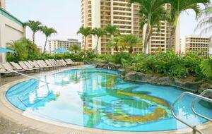 Hilton Honolulu Studio Above Waikiki Beach - Honolulu, Hawaii