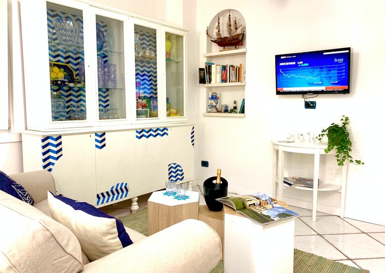 Graceful Family Villa Near the Amalfi Coast - Pontecagnano Faiano, Italy