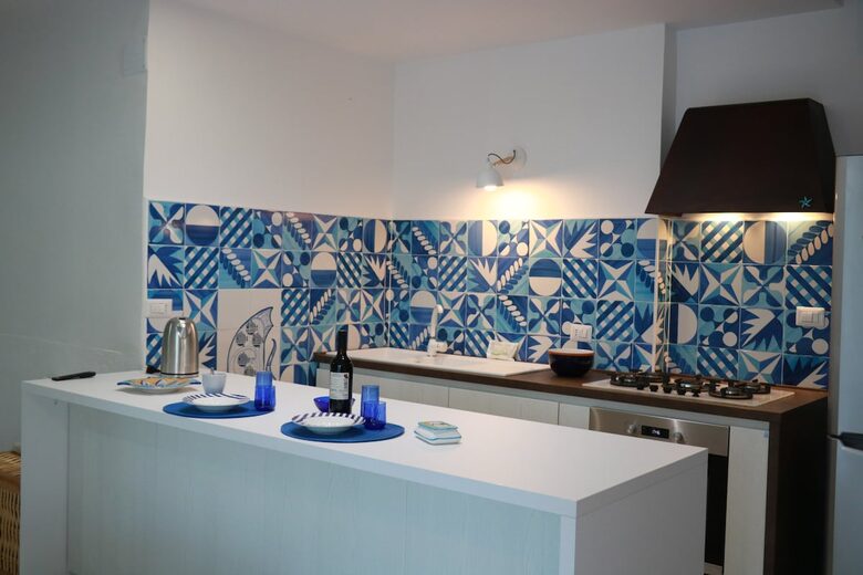 Graceful Family Villa Near the Amalfi Coast - Pontecagnano Faiano, Italy