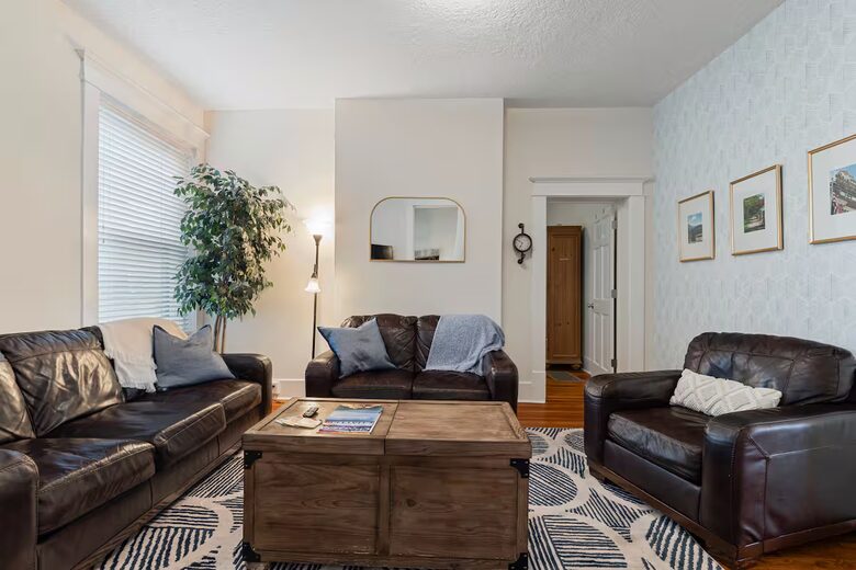 Elegant Southside Residence | A Walkable Historic Chattanooga Retreat - Chattanooga, Tennessee