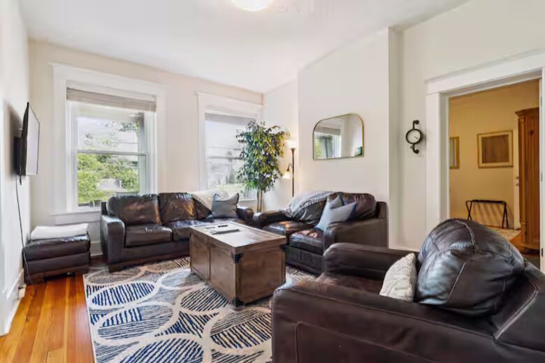 Elegant Southside Residence | A Walkable Historic Chattanooga Retreat - Chattanooga, Tennessee